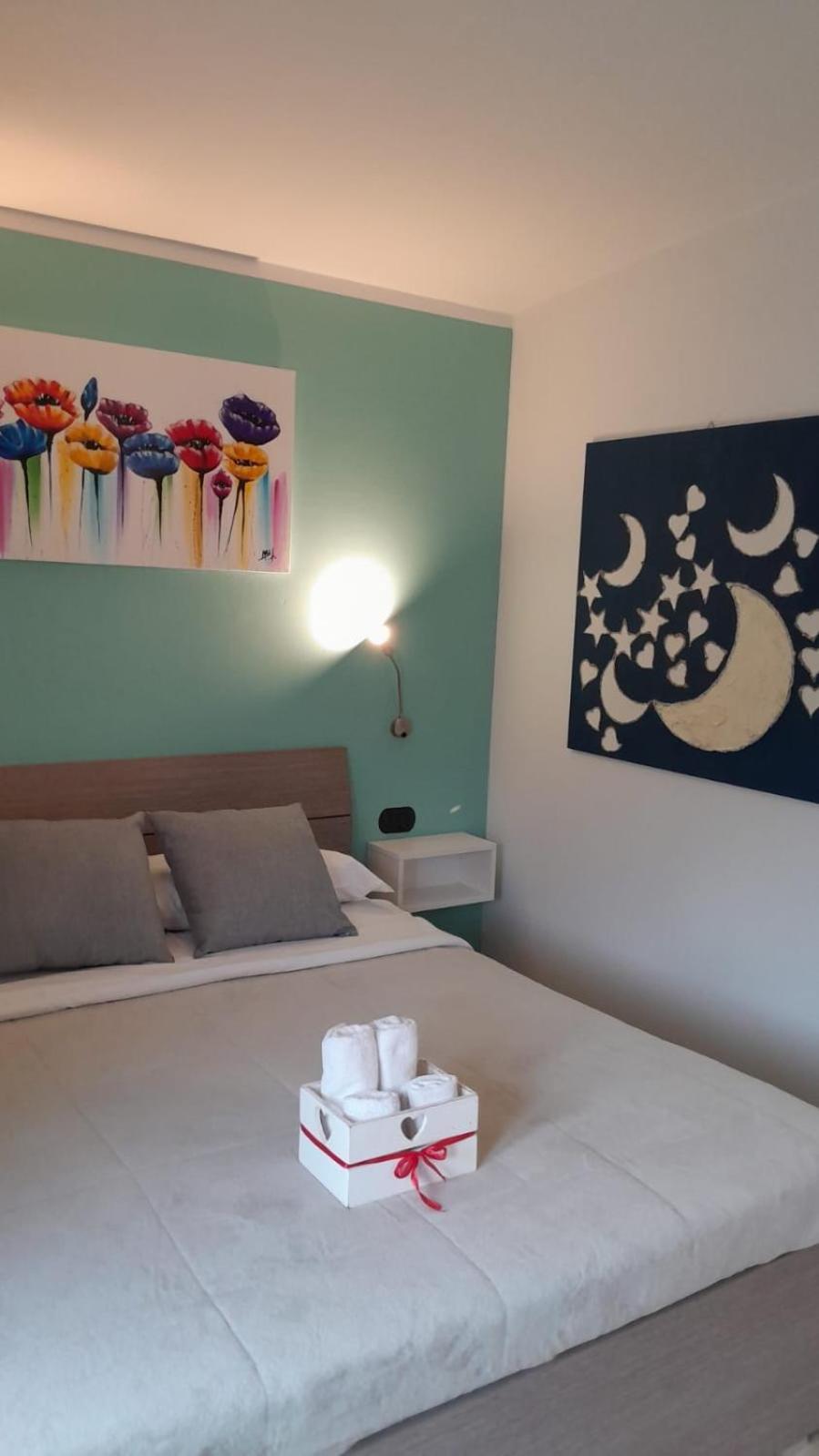 Rainbow Sweet Rooms Valmontone Exterior photo