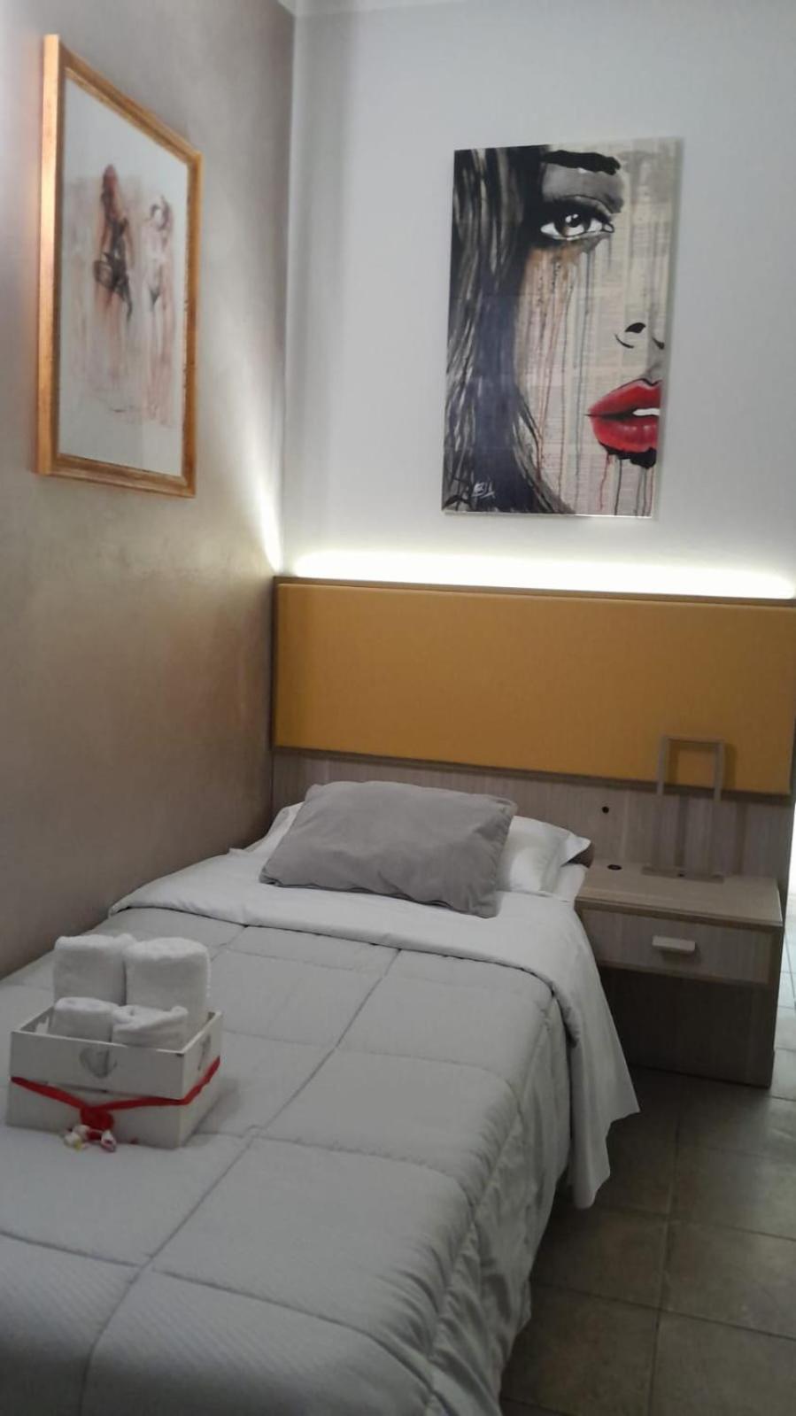 Rainbow Sweet Rooms Valmontone Exterior photo