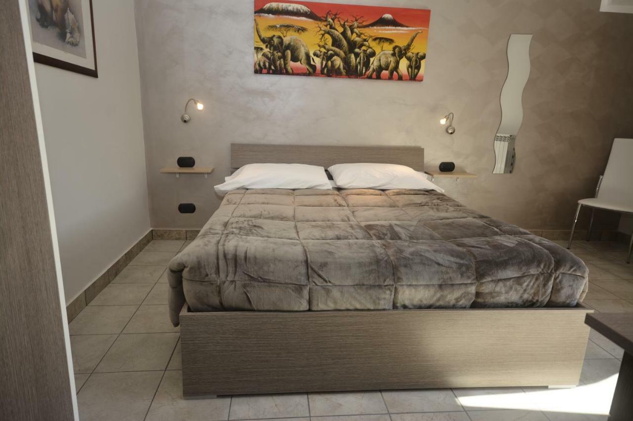 Rainbow Sweet Rooms Valmontone Exterior photo