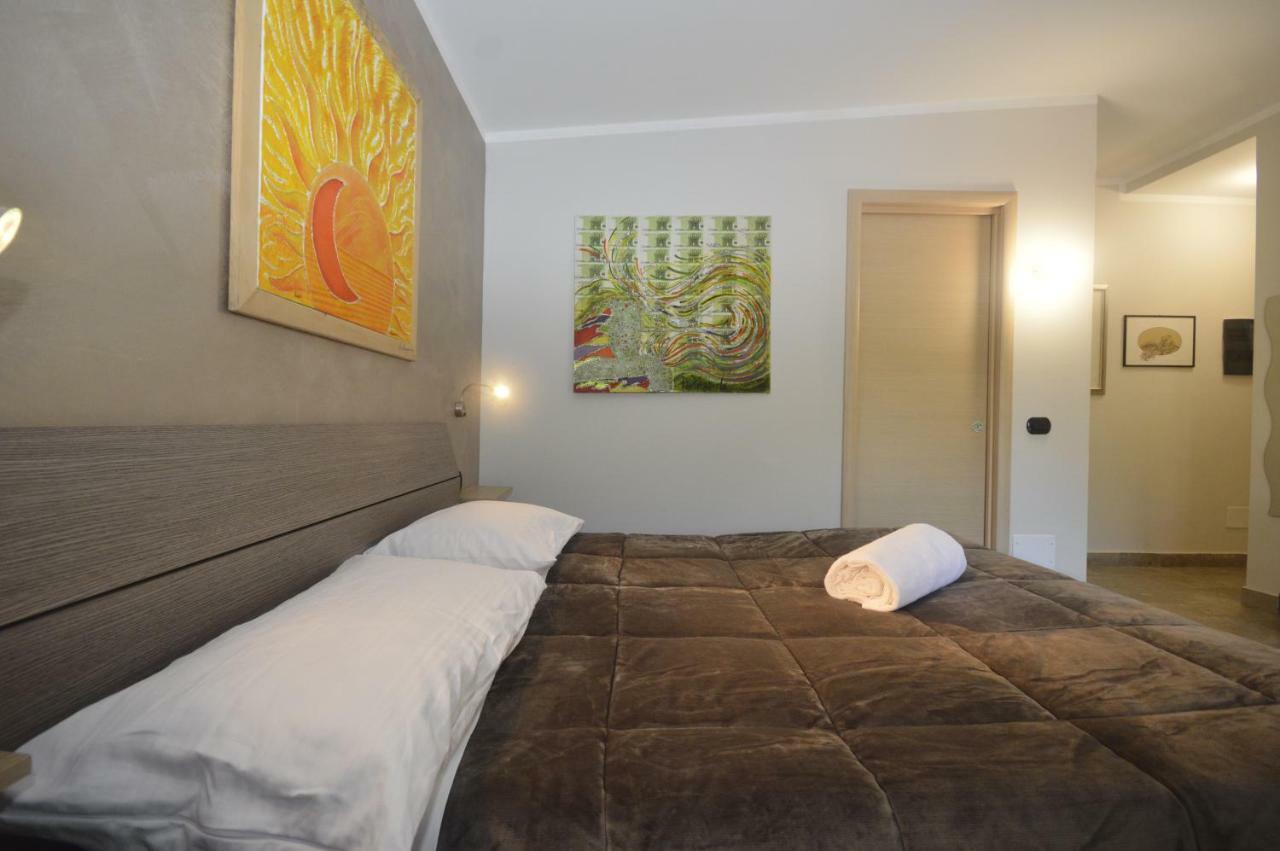 Rainbow Sweet Rooms Valmontone Exterior photo